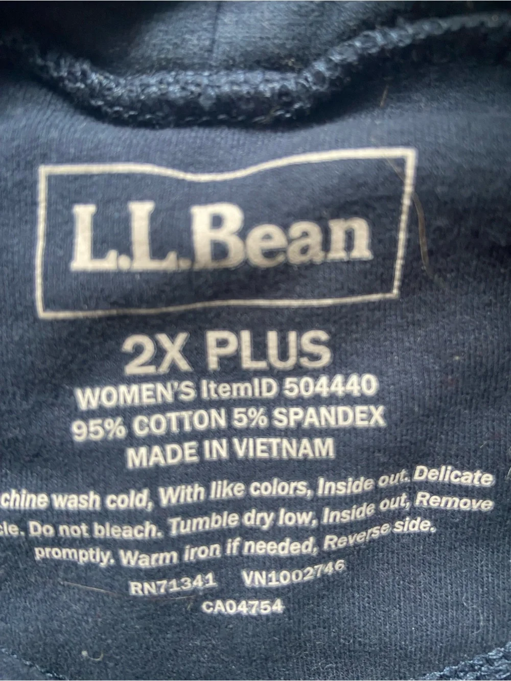 L.L. Bean Navy Blue Pullover - Picture 3 of 3